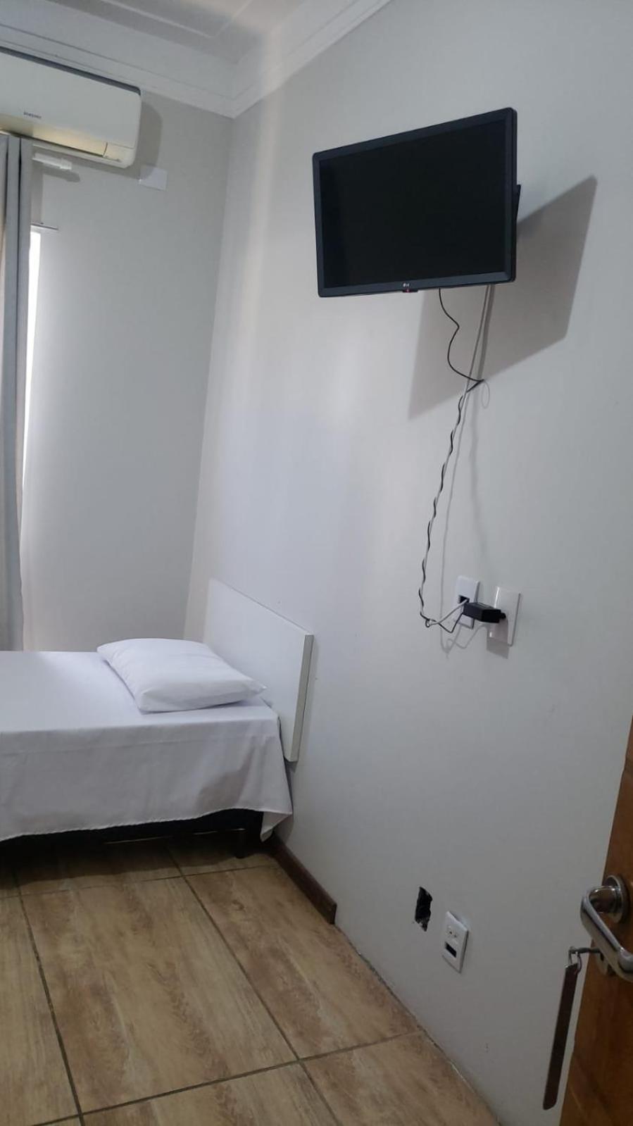 Pousada Leatis Marília Exterior foto