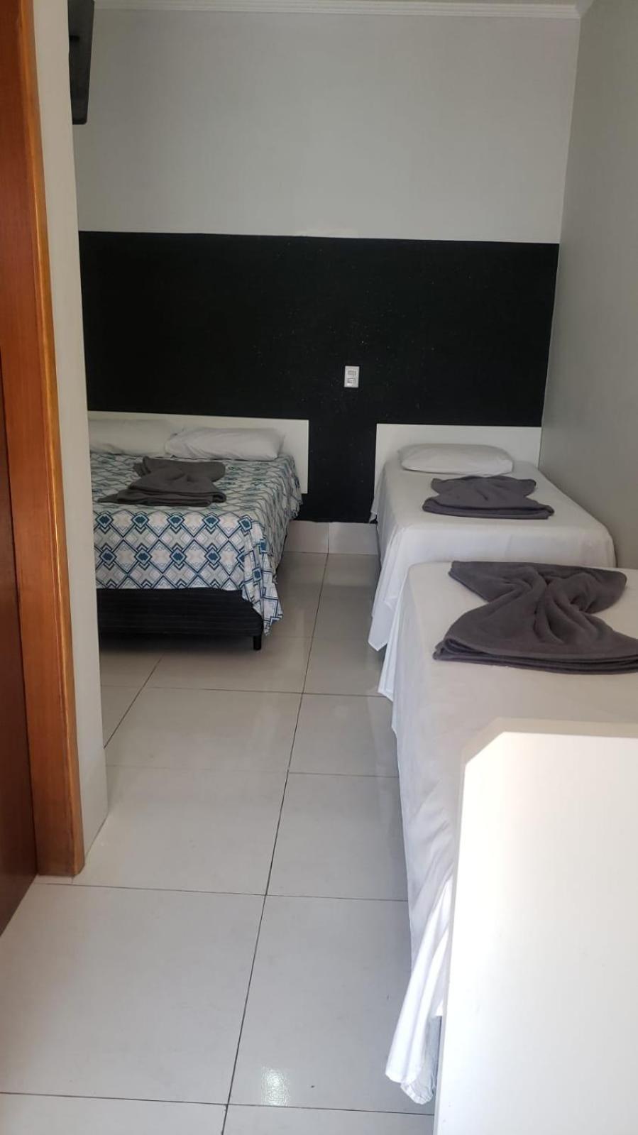 Pousada Leatis Marília Exterior foto